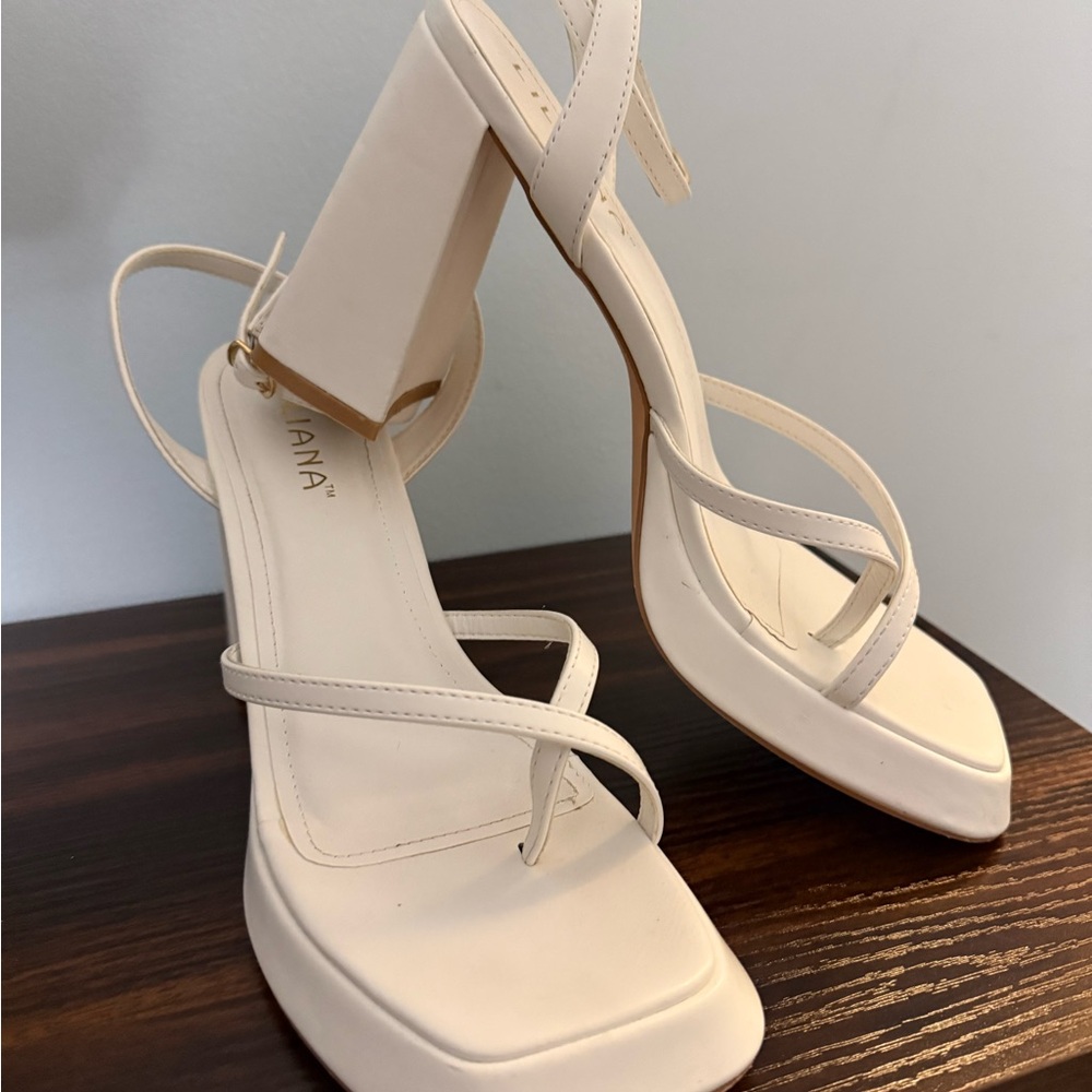 Elegant Strappy Heels